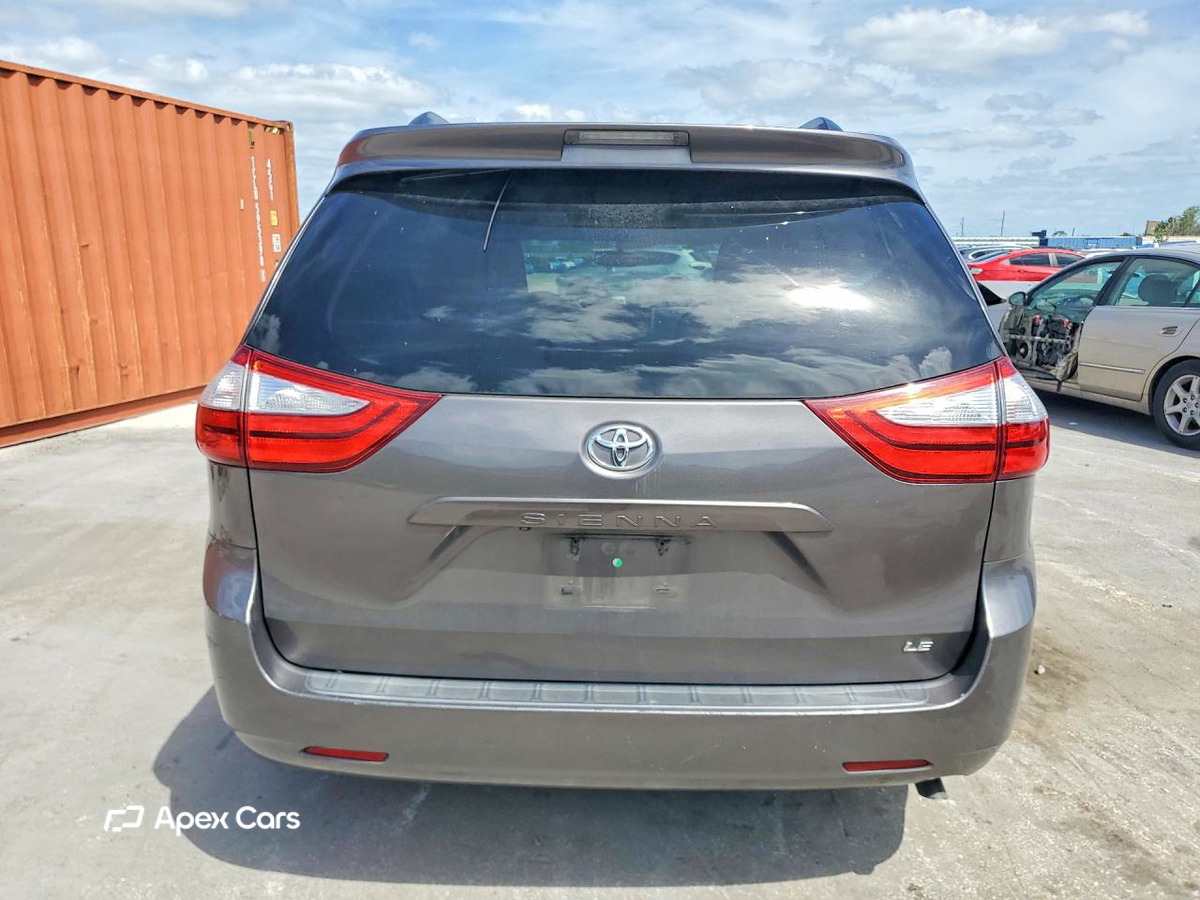 Toyota Sienna 2015