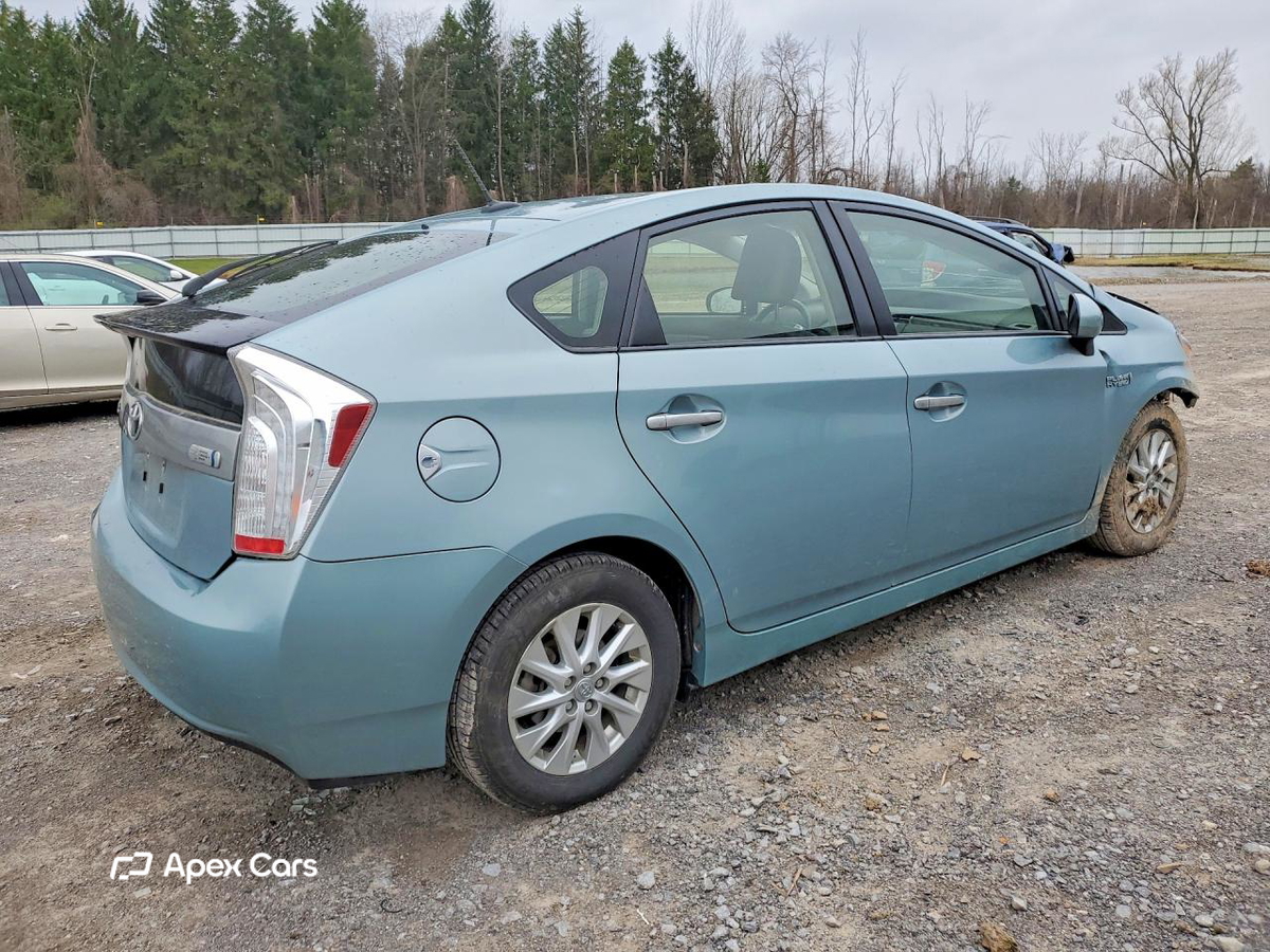 Toyota Prius 2012