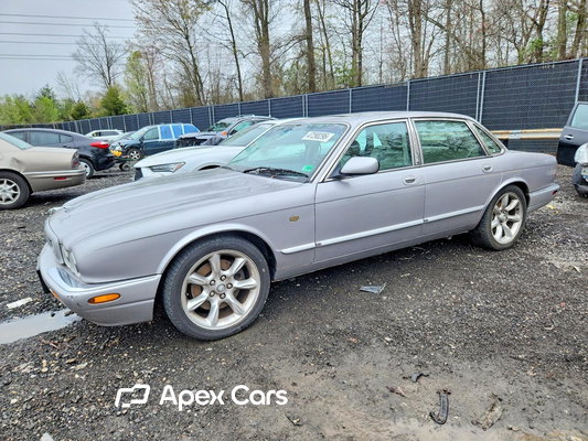 2000 Jaguar XJR - Image 1 of 12