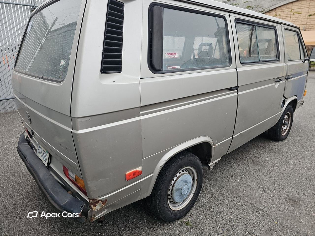 Volkswagen  1990