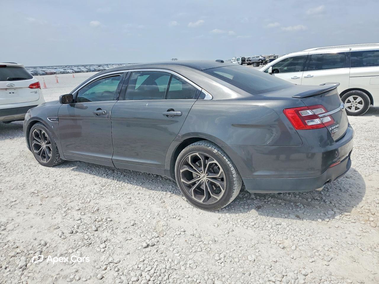 Ford Taurus 2015