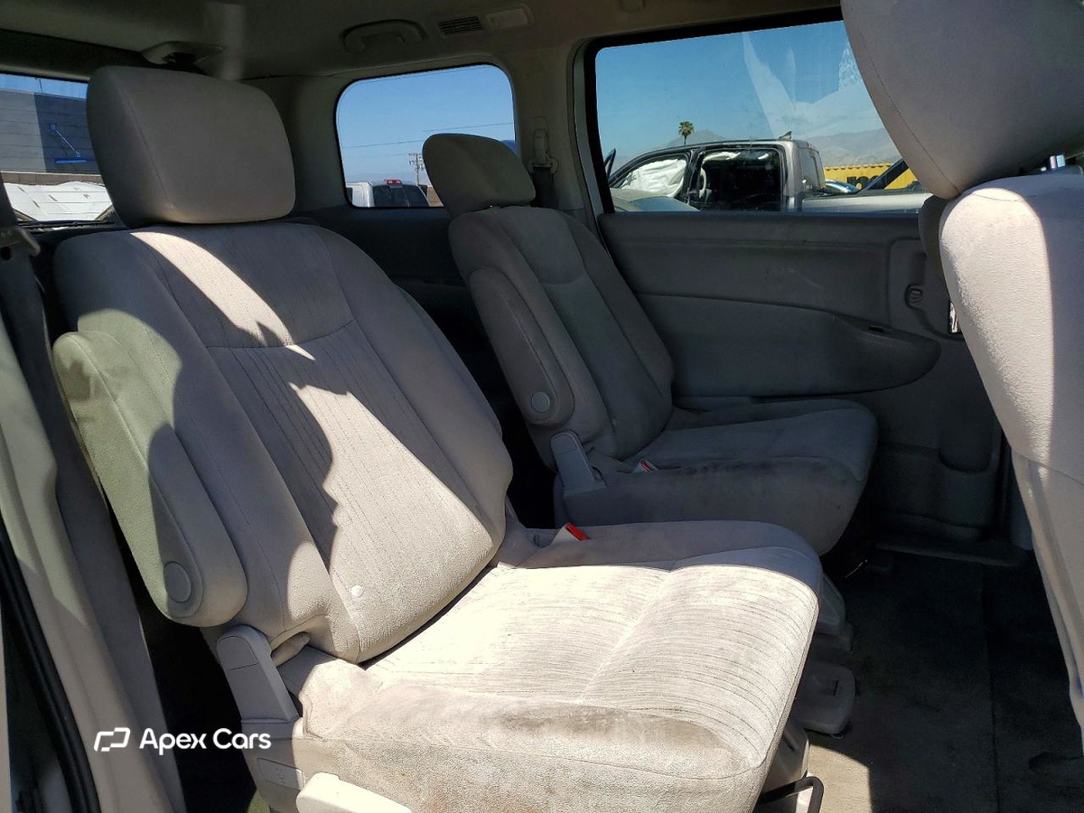 Nissan Quest 2015
