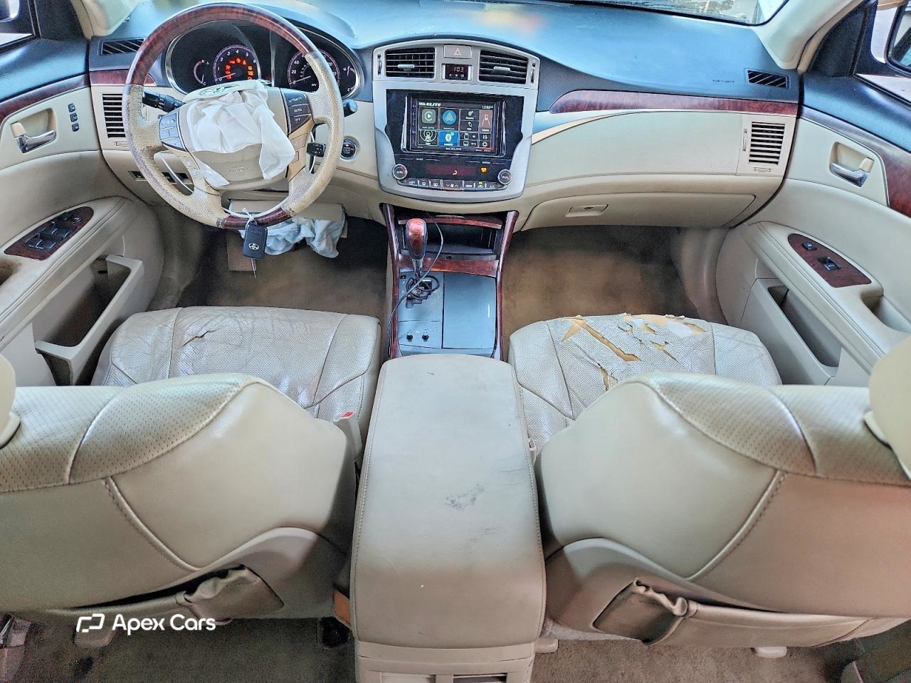 Toyota Avalon 2011