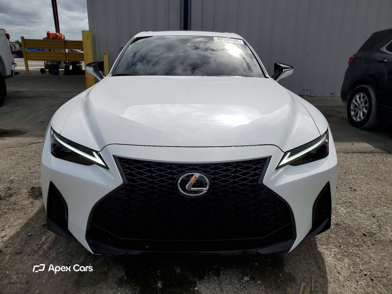 Lexus IS 2025