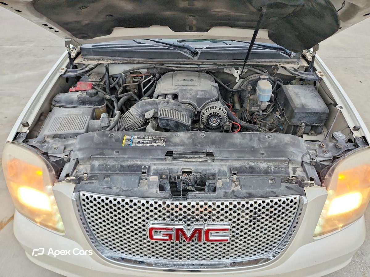 GMC Yukon 2011