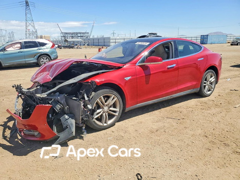 Tesla Model S 2015 - Image 1 of 13