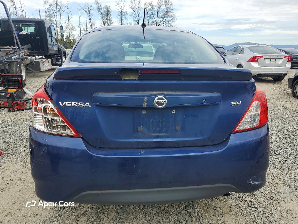 Nissan Versa 2018