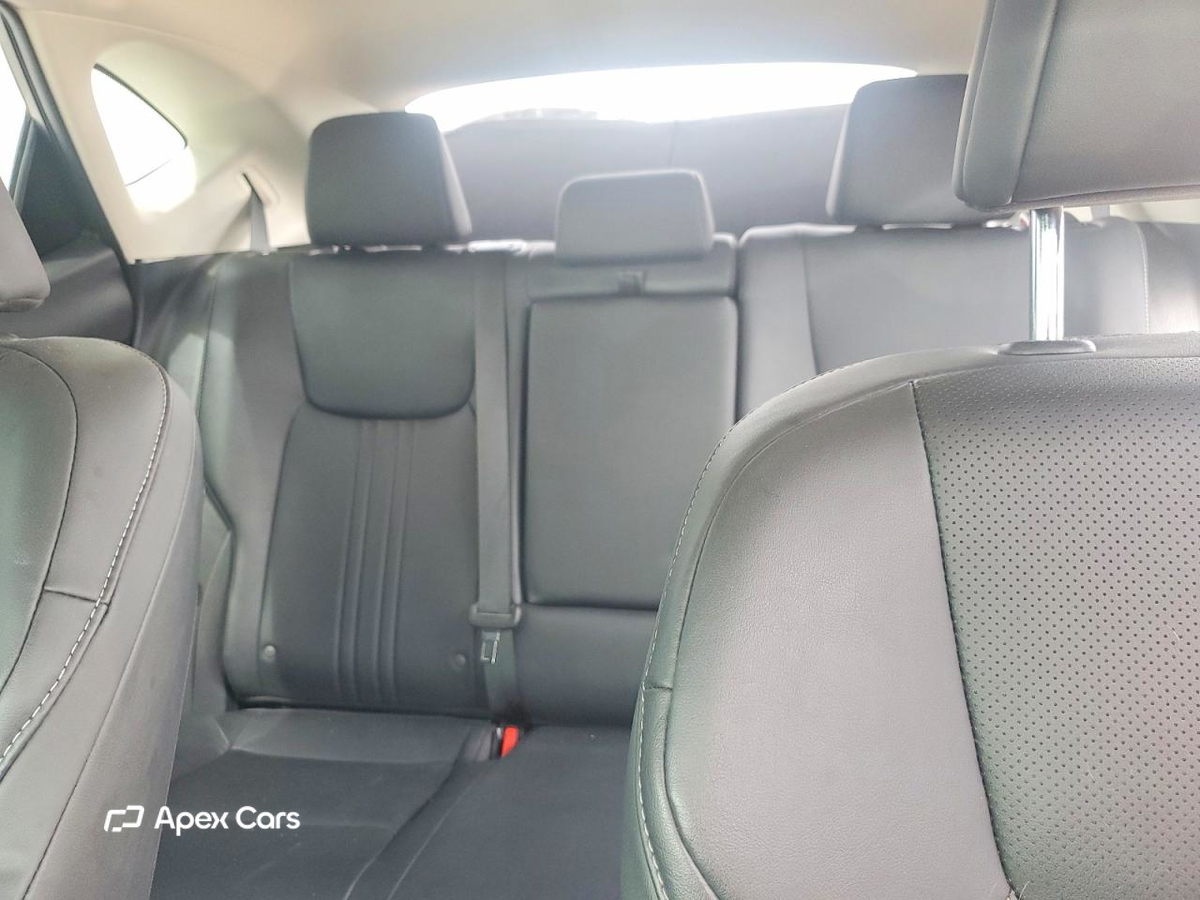 Lexus NX 2023
