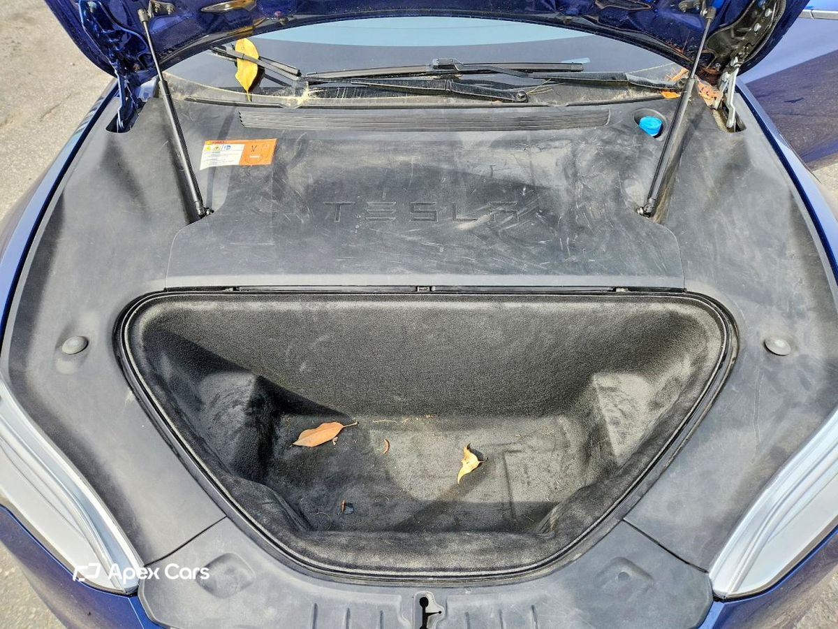 Tesla Model S 2018
