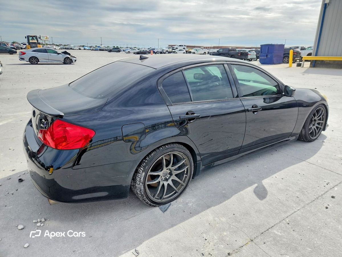 Infiniti G 2012
