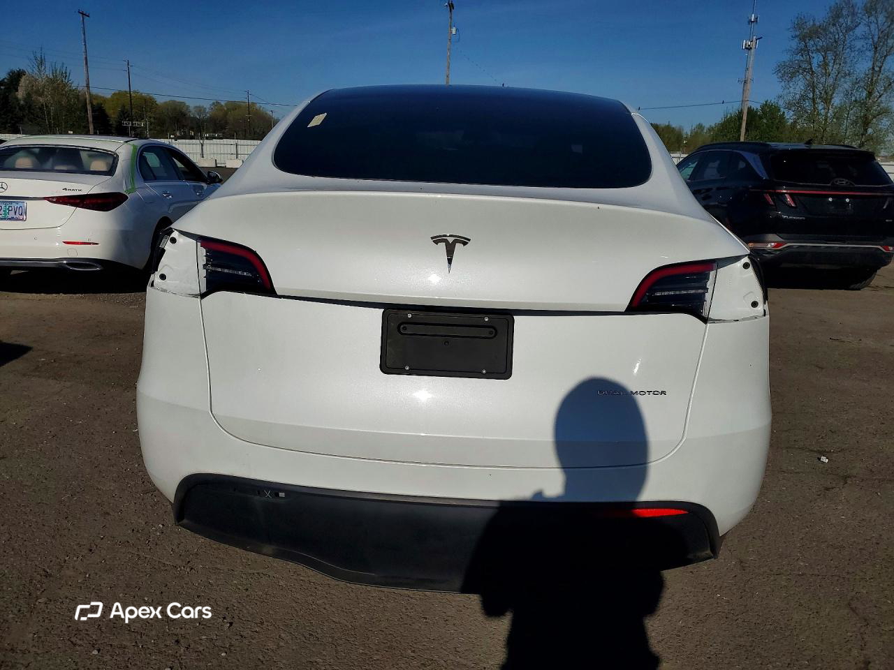 Tesla Model Y 2023