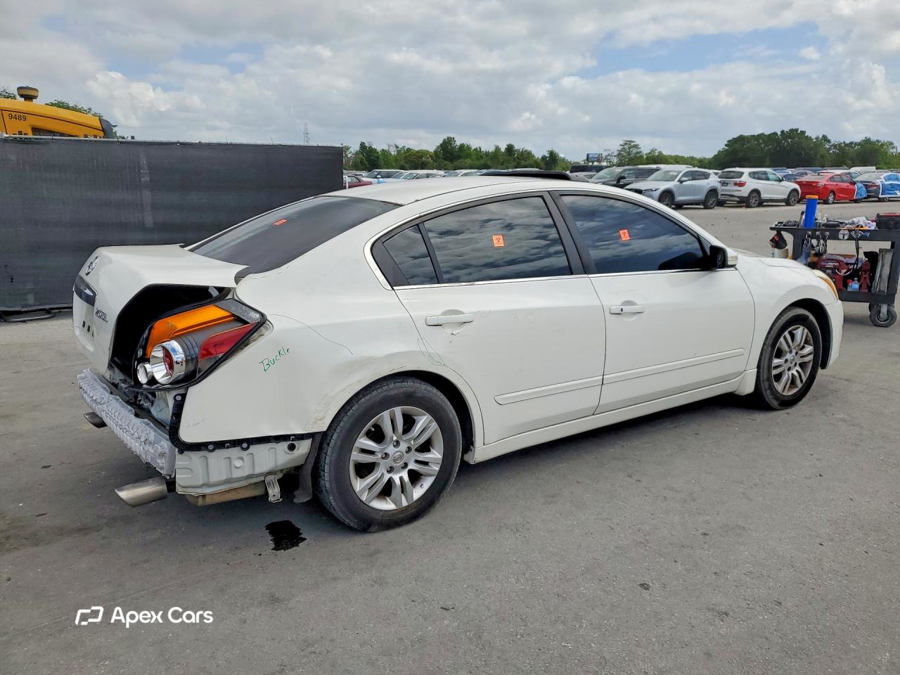 Nissan Altima 2011