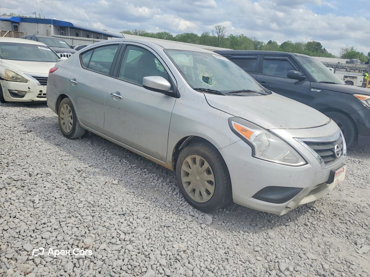 Nissan Versa 2019