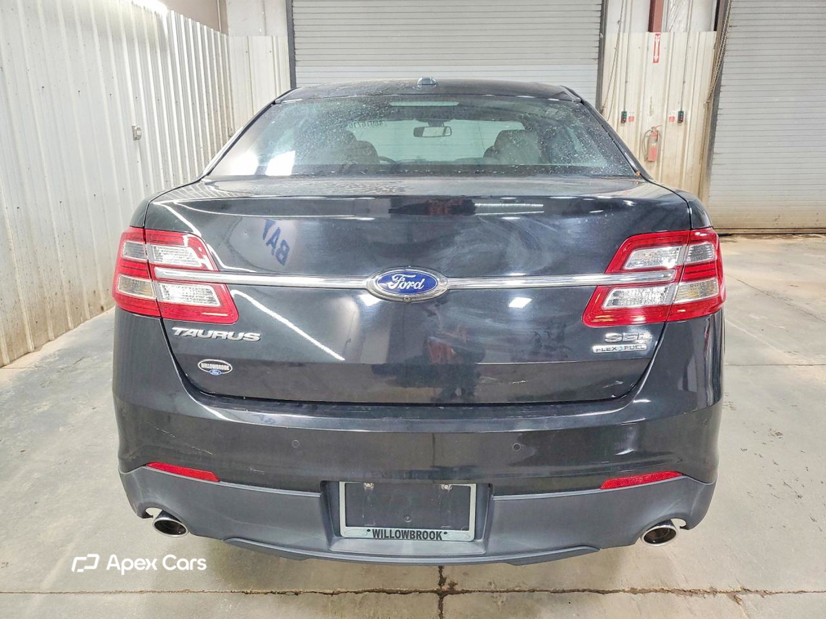 Ford Taurus 2015