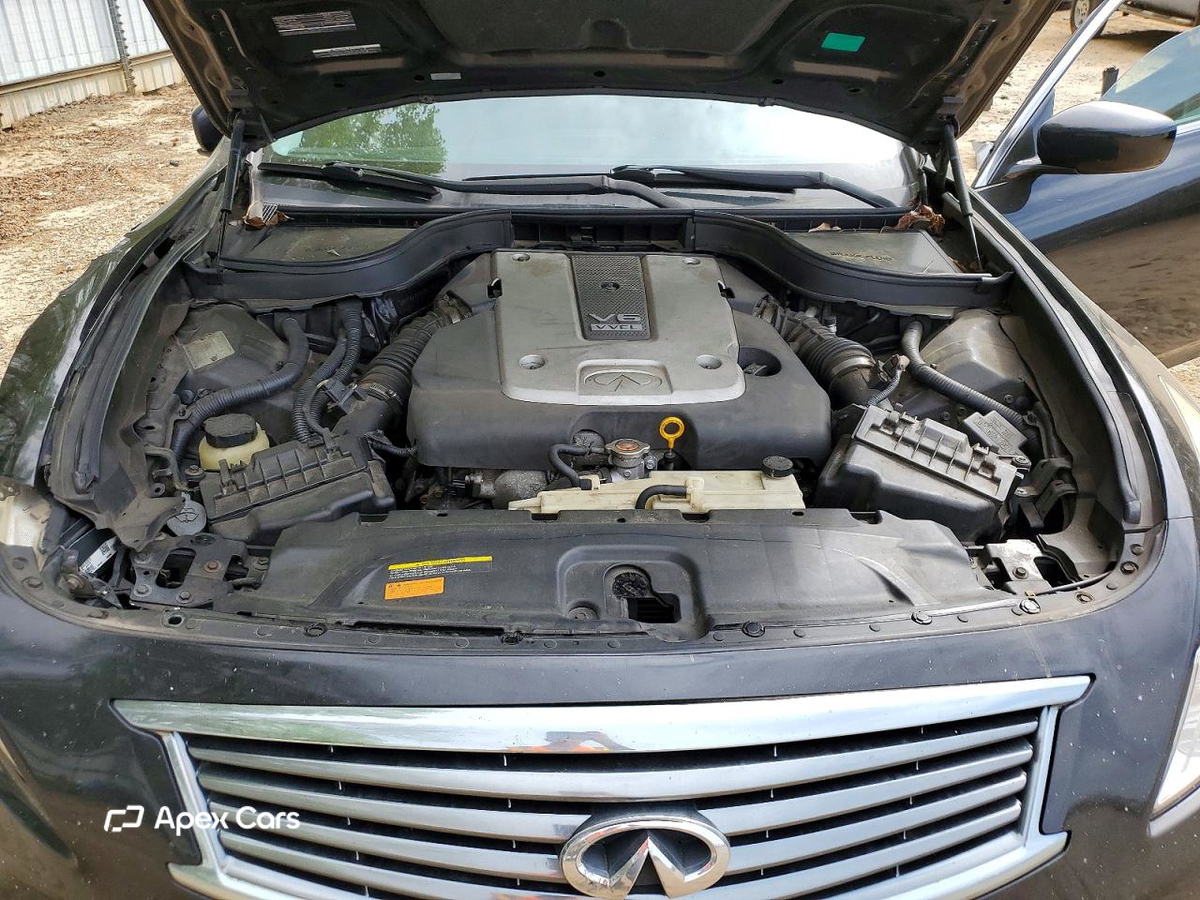 Infiniti G 2010