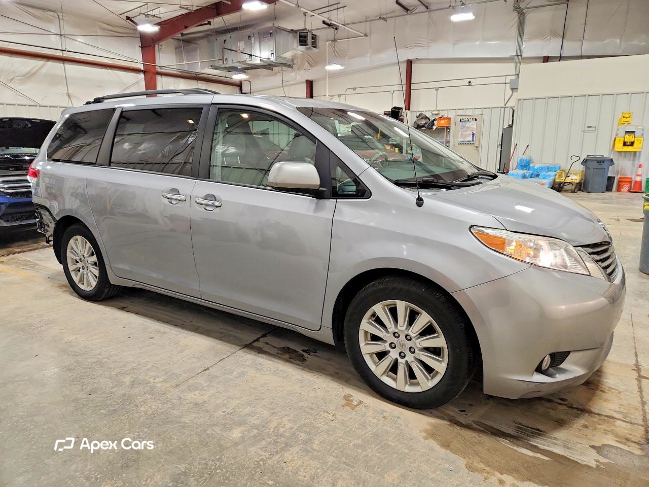 Toyota Sienna 2014