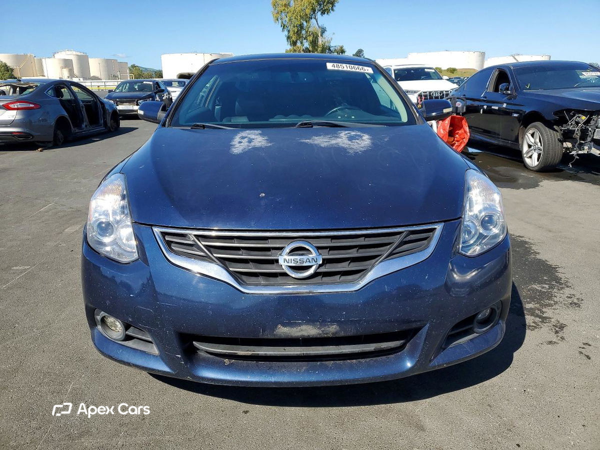 Nissan Altima 2012