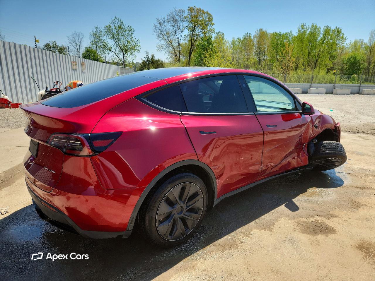 Tesla Model Y 2024