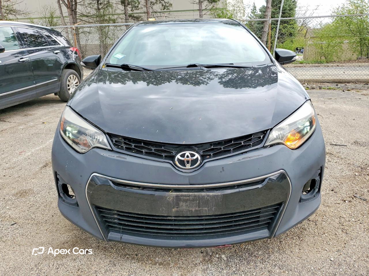 Toyota Corolla 2015