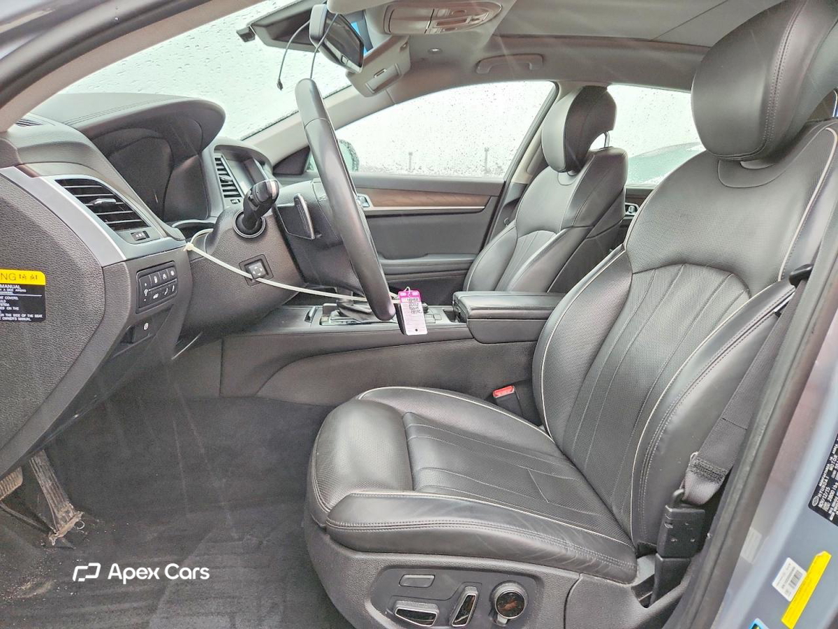 Hyundai Genesis 2016