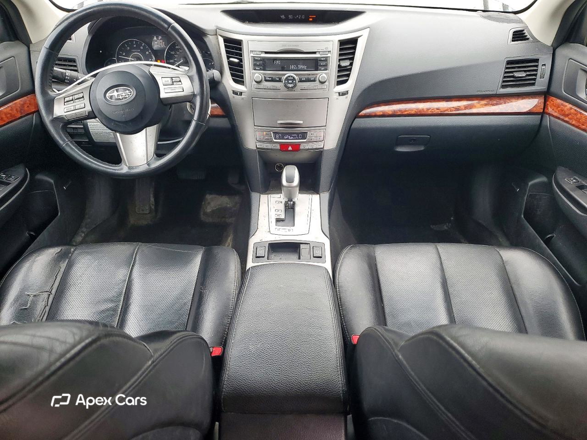 Subaru Outback 2011