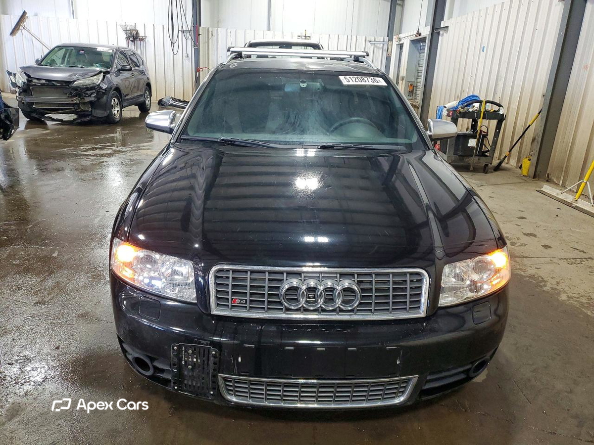 Audi RS4 2005