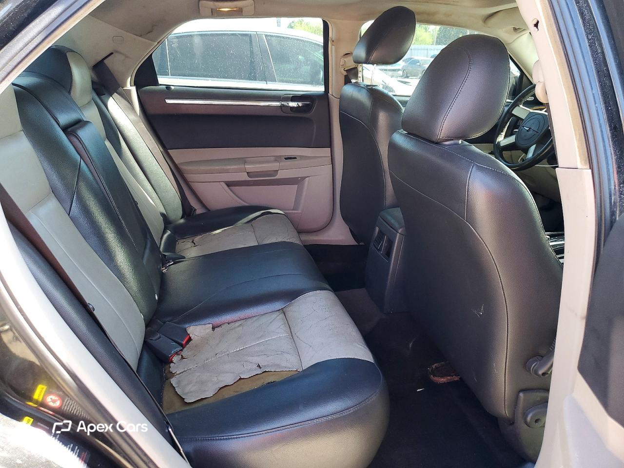 Chrysler 300 2005