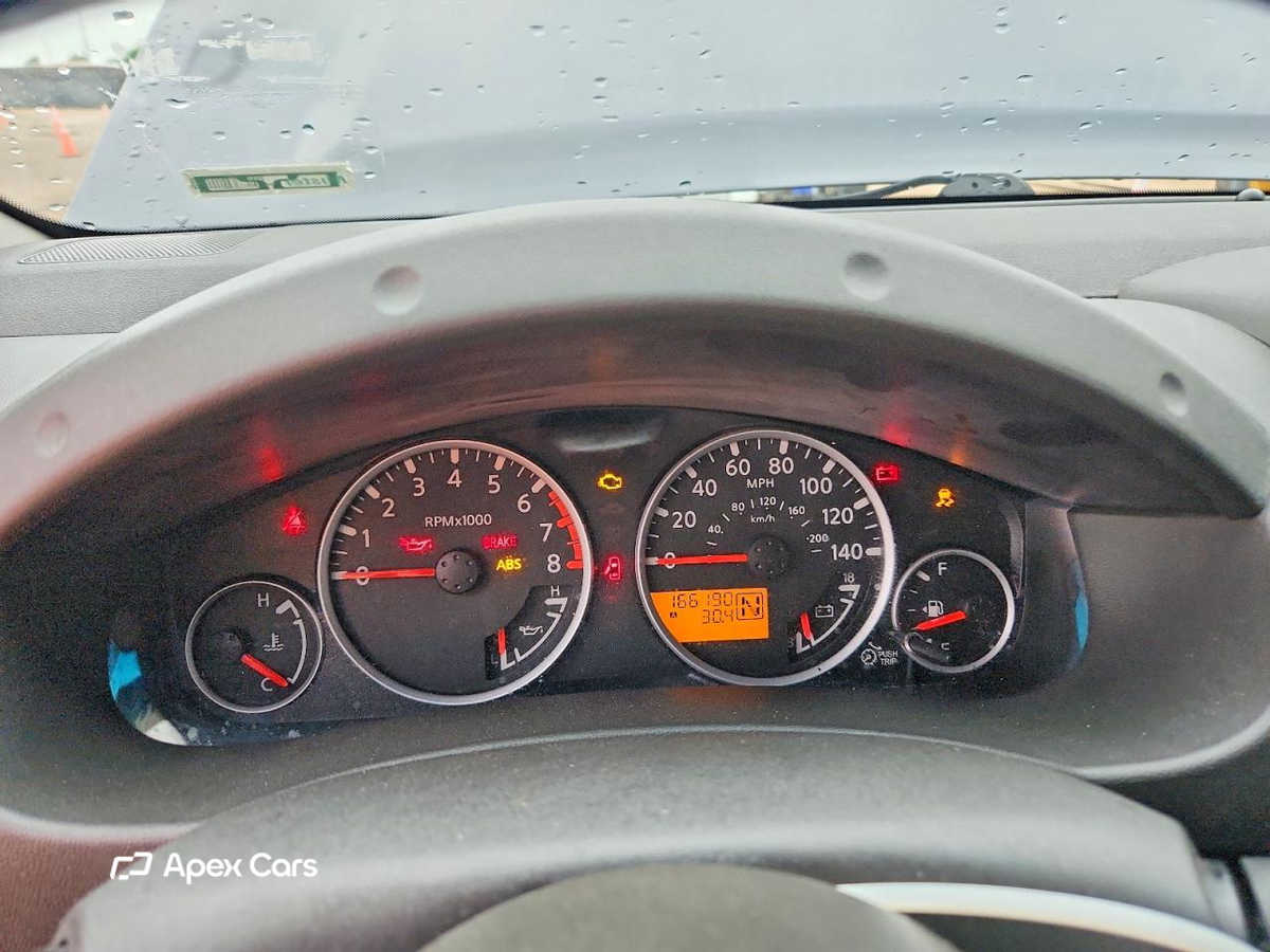Nissan Pathfinder 2012