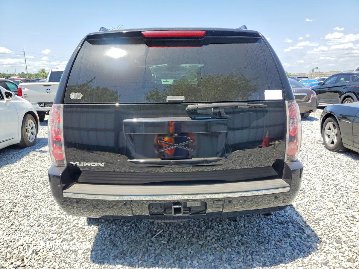 GMC Yukon 2010