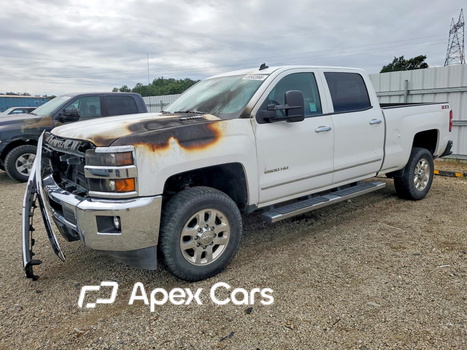 Chevrolet Silverado 2015 - Image 1 of 12
