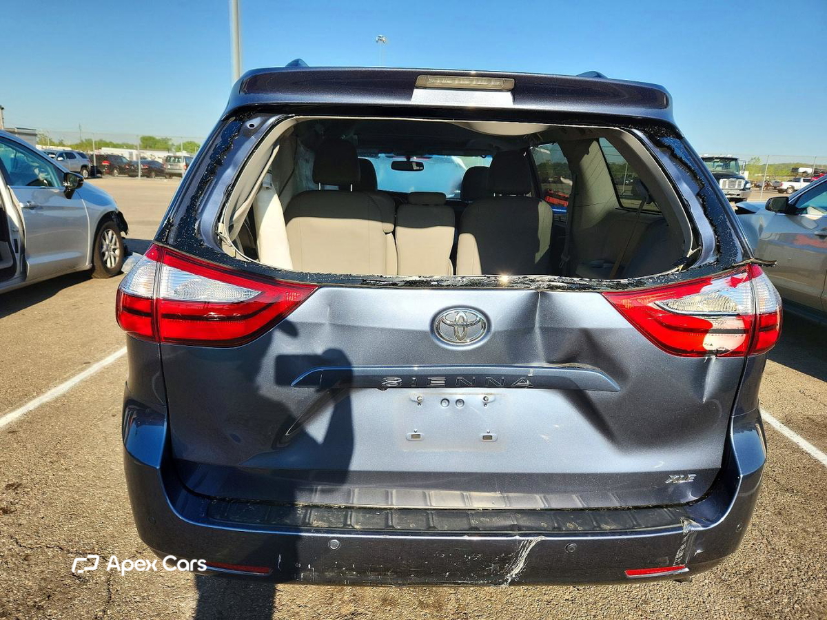 Toyota Sienna 2017