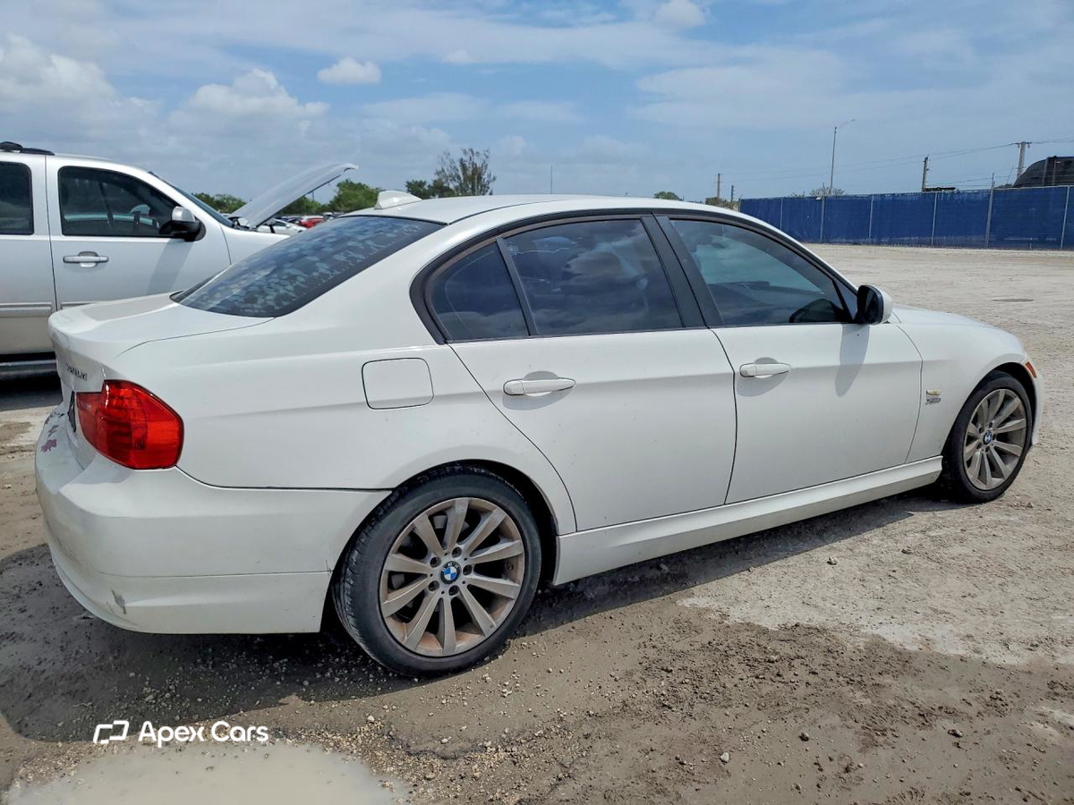 BMW Series 3 2011
