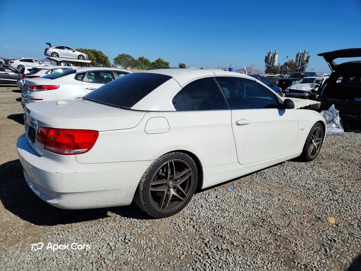 BMW Series 3 2009