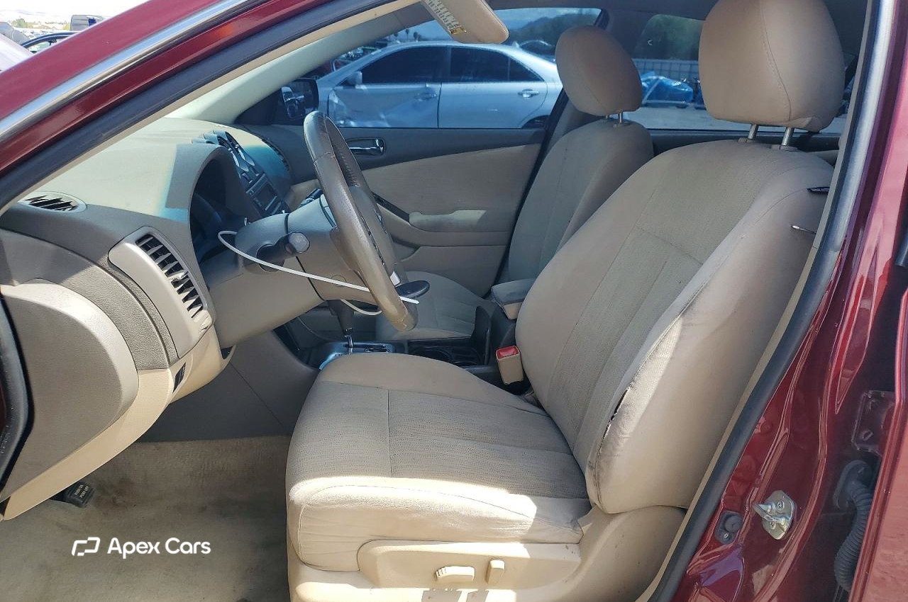 Nissan Altima 2012