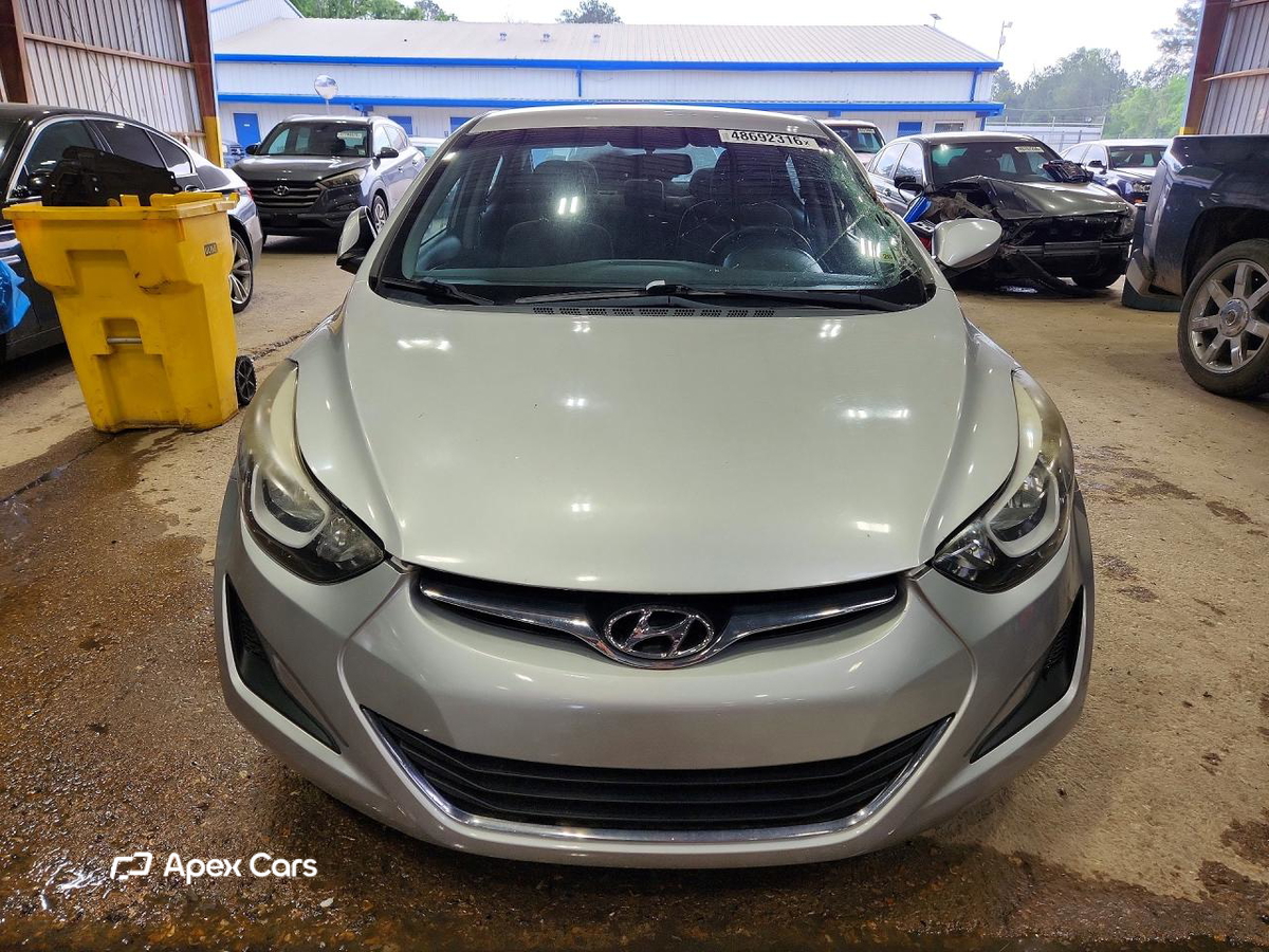 Hyundai Elantra 2016