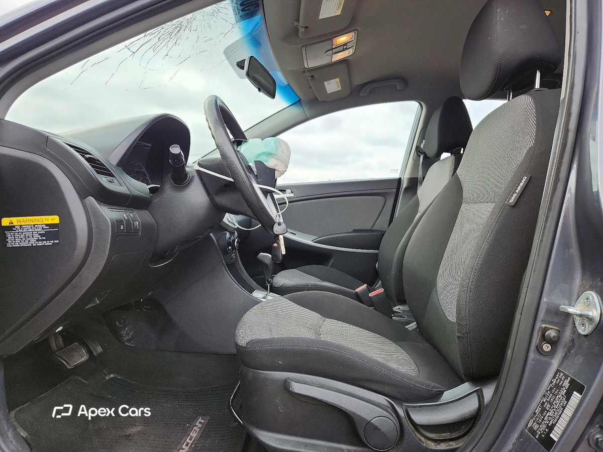 Hyundai Accent 2012
