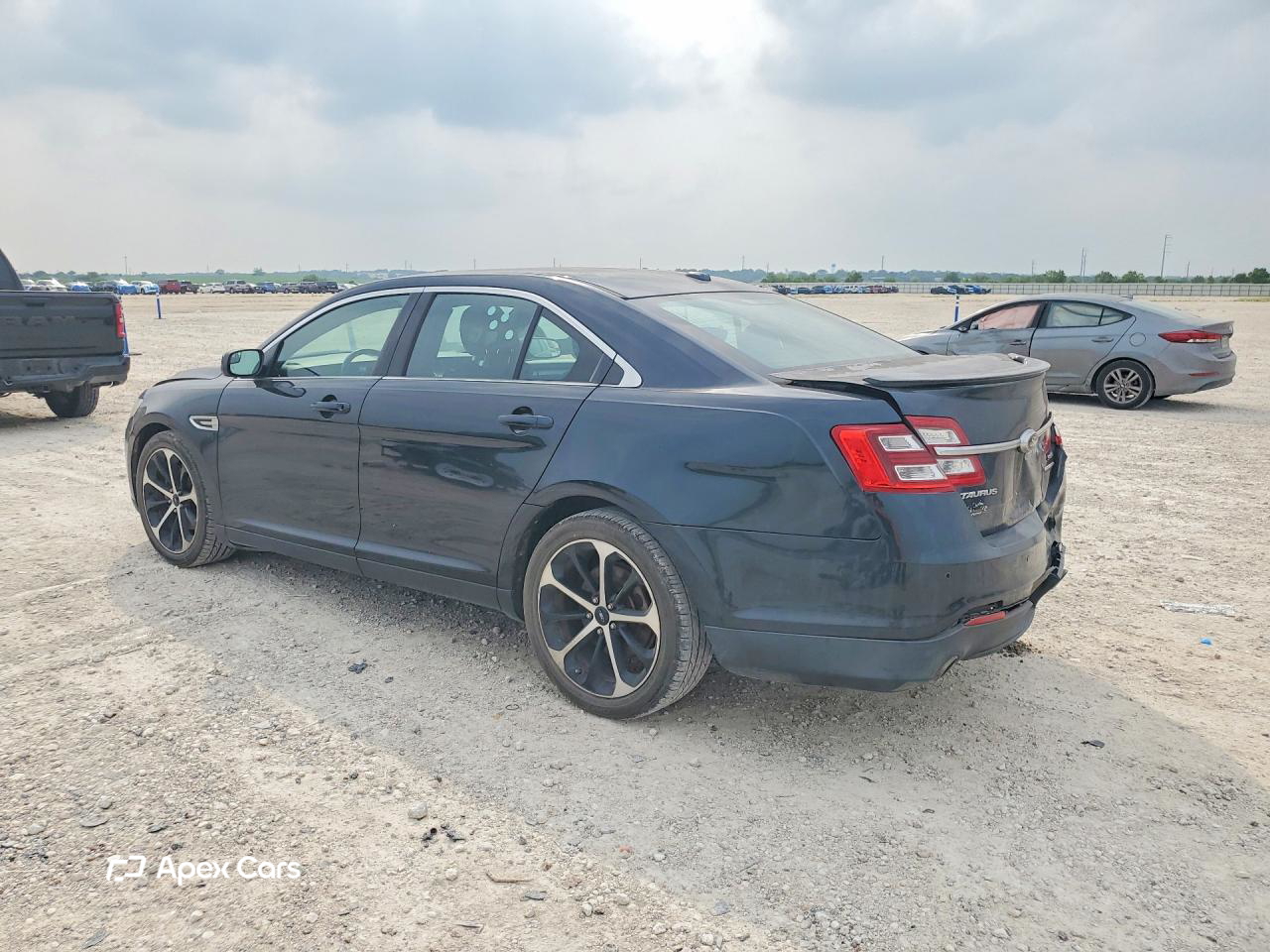 Ford Taurus 2014