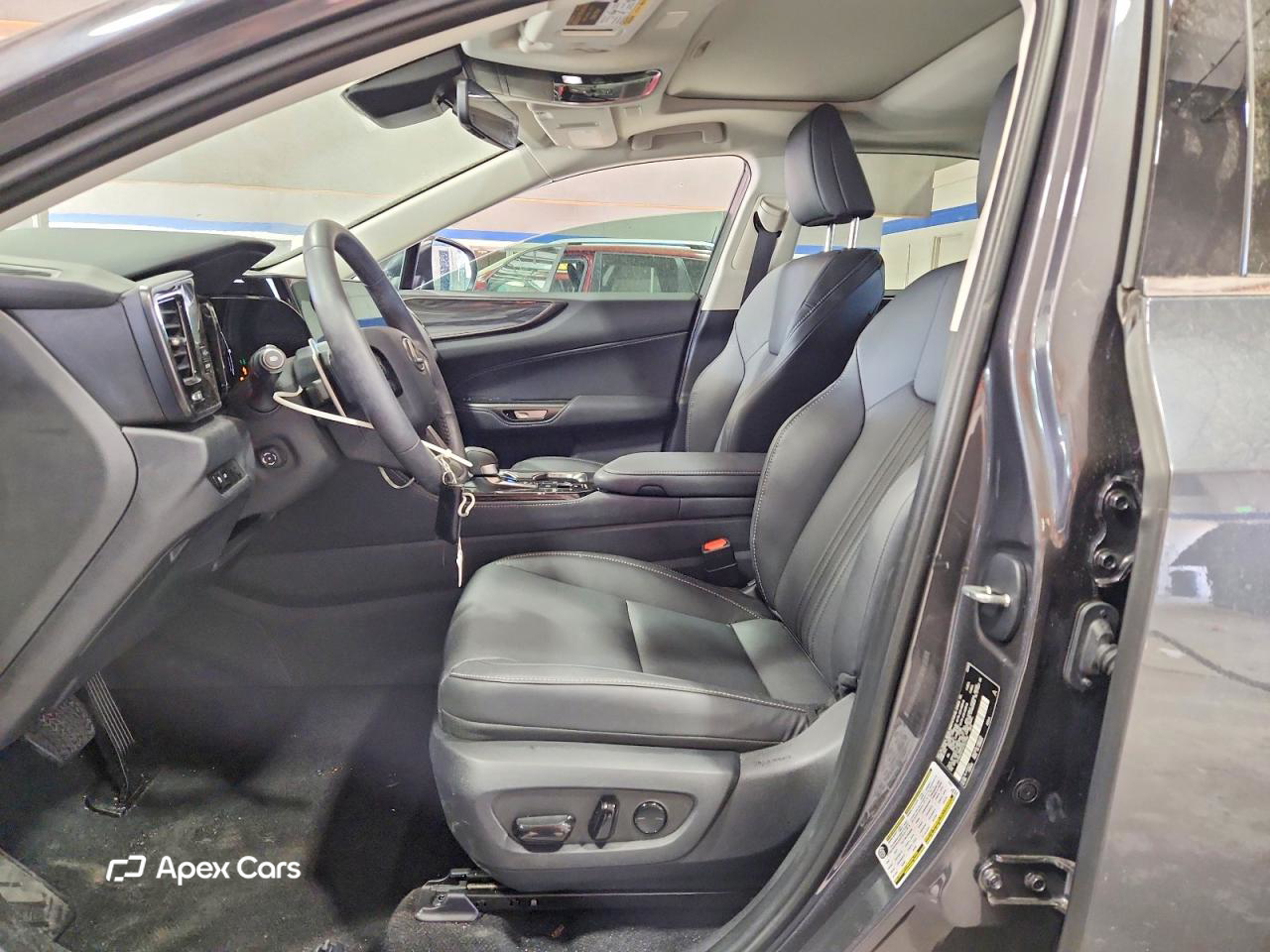 Lexus NX 2025