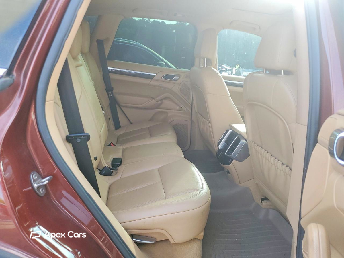 Porsche Cayenne 2011