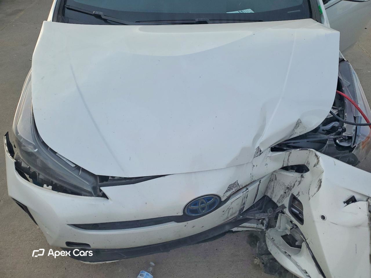 Toyota Prius 2021