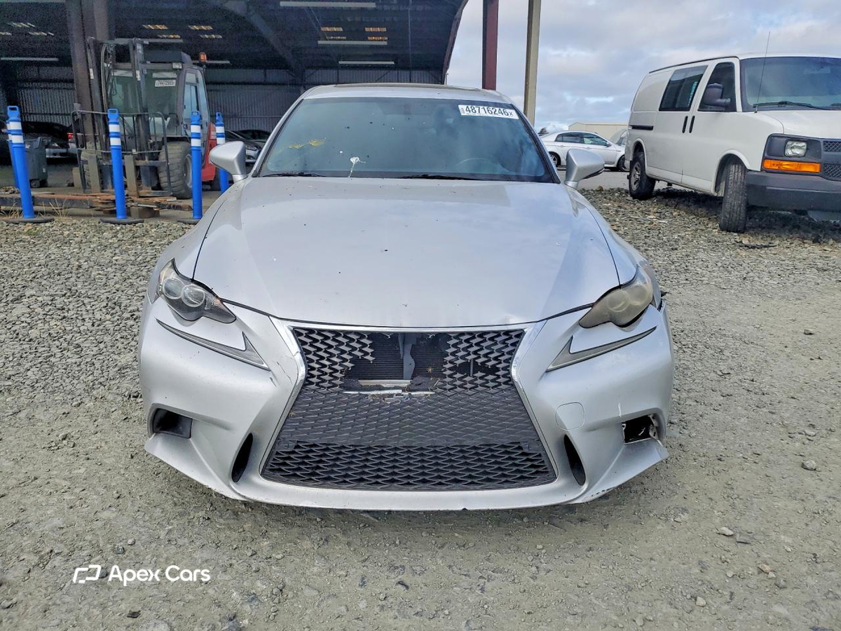 Lexus IS 2015