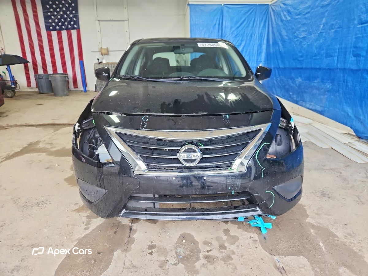 Nissan Versa 2017