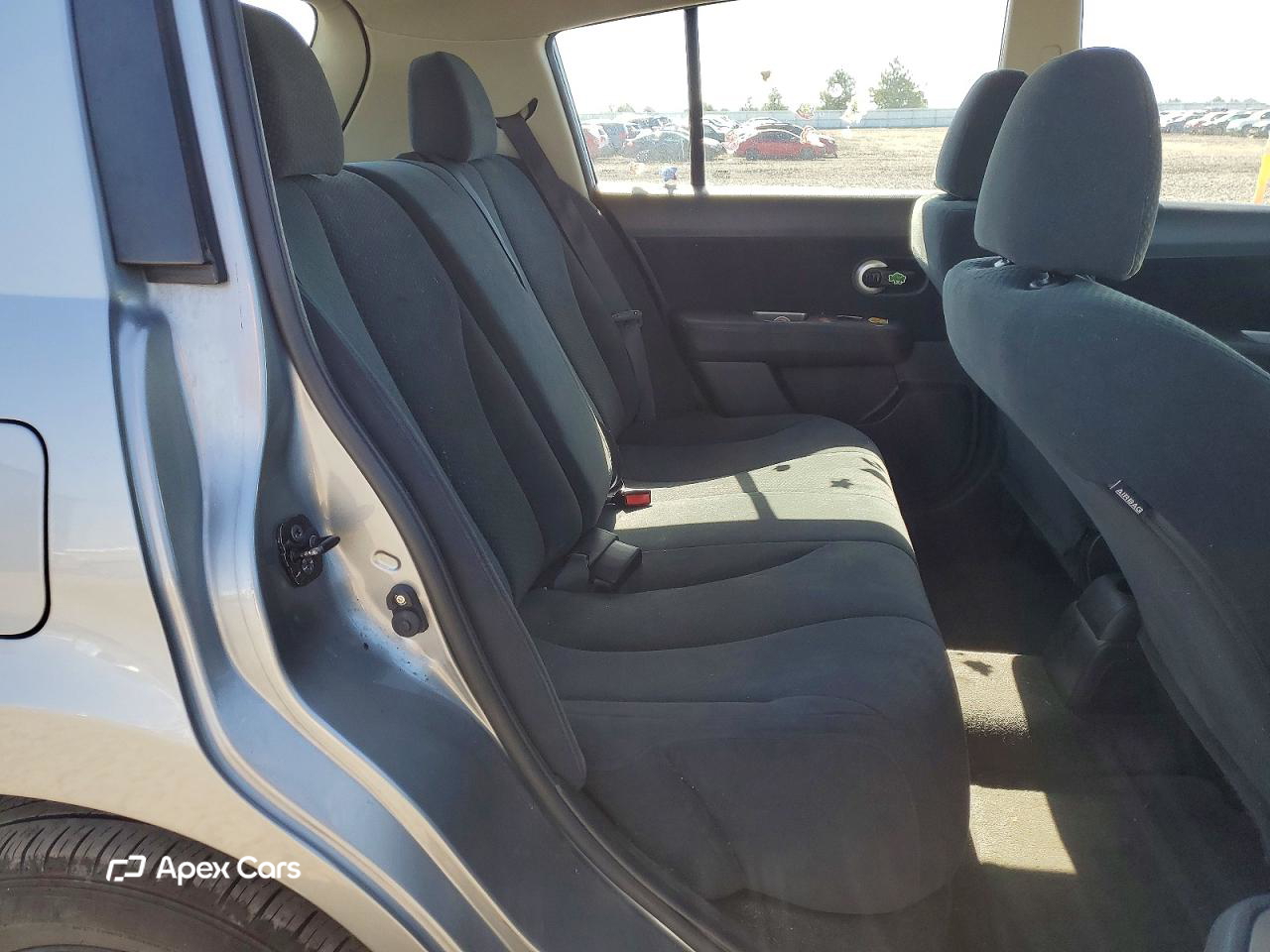 Nissan Versa 2011