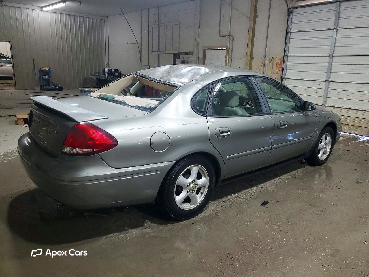 Ford Taurus 2004