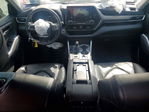 Toyota Highlander 2021