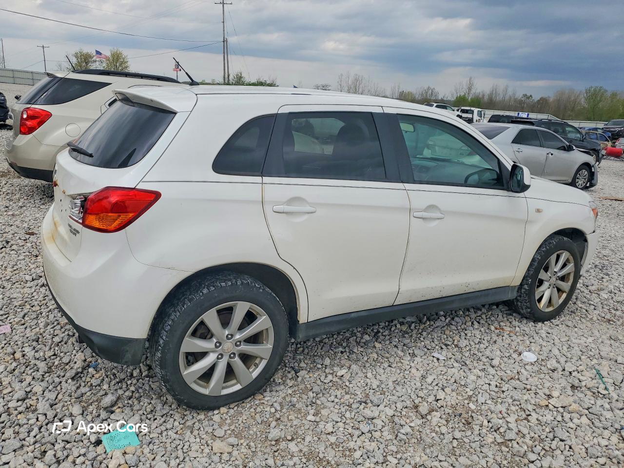 Mitsubishi Outlander 2013