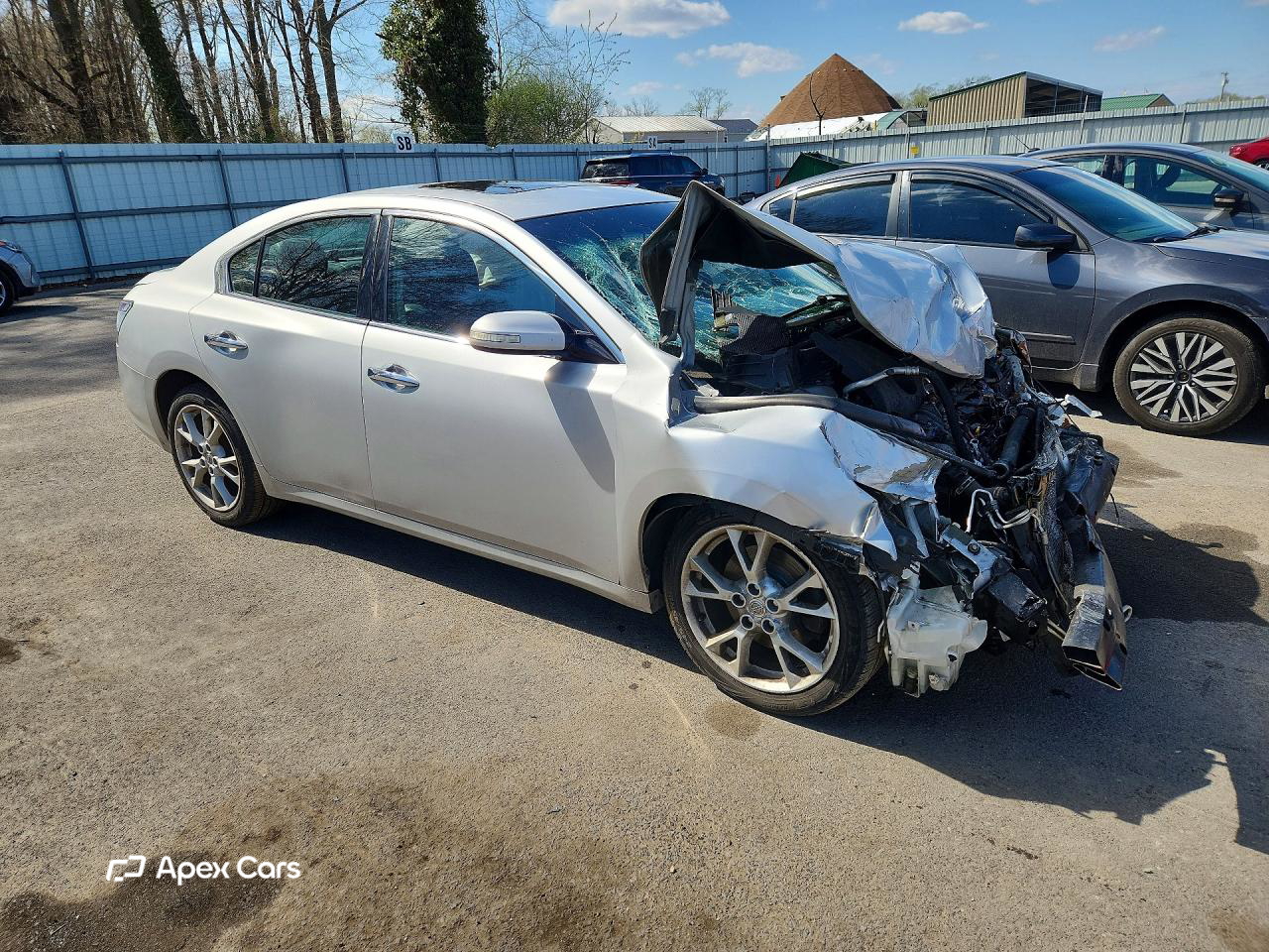 Nissan Maxima 2014