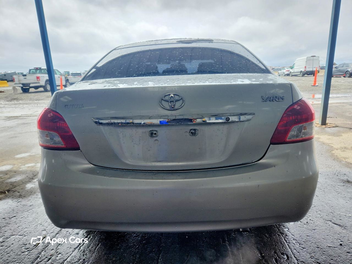 Toyota Yaris 2012