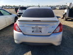 Nissan Versa 2016
