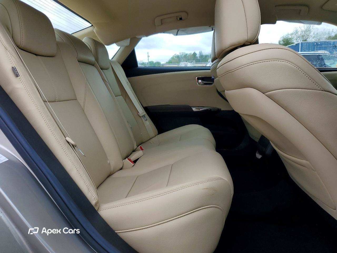 Toyota Avalon 2015